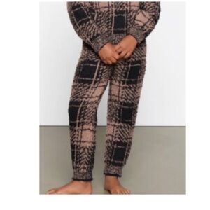 SKIMS Cozy Knit checkered kids jogger sweatshirt outfit set